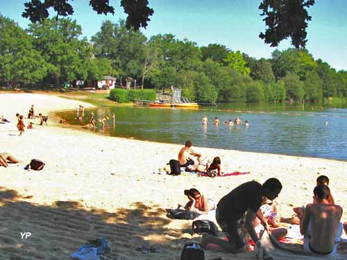 Camping du Houssay - la plage