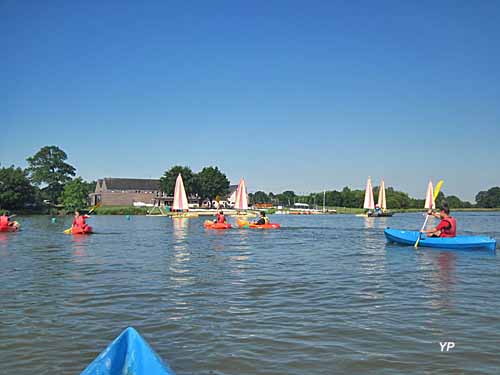 Camping La Rincerie - base nautique