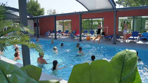 Aux Coeurs Vendéens - aquagym dans la piscine couverte