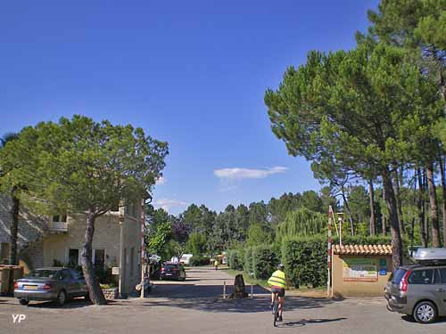 Camping La Rouvière Les Pins