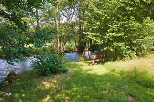 Hotel Camping sur Yonne