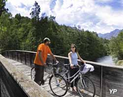 Campéole Le Courounba - pont sur la Gyronde