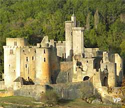 Camping Les Catalpas - château de Bonaguil