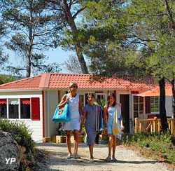 Camping Résidentiel La Pinède